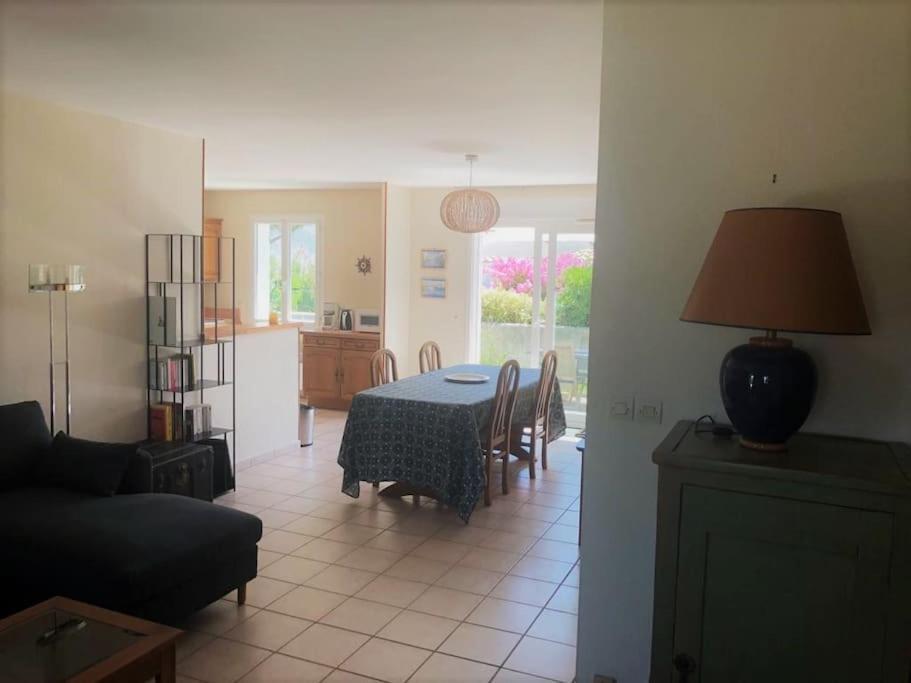 Agreable Maison Ensoleillee Avec Jardin Arbore Villa Le Château-dʼOléron Dış mekan fotoğraf