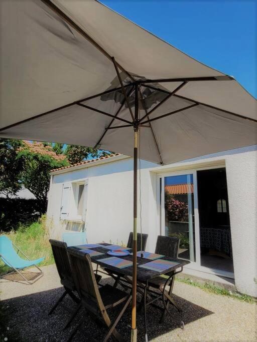 Agreable Maison Ensoleillee Avec Jardin Arbore Villa Le Château-dʼOléron Dış mekan fotoğraf